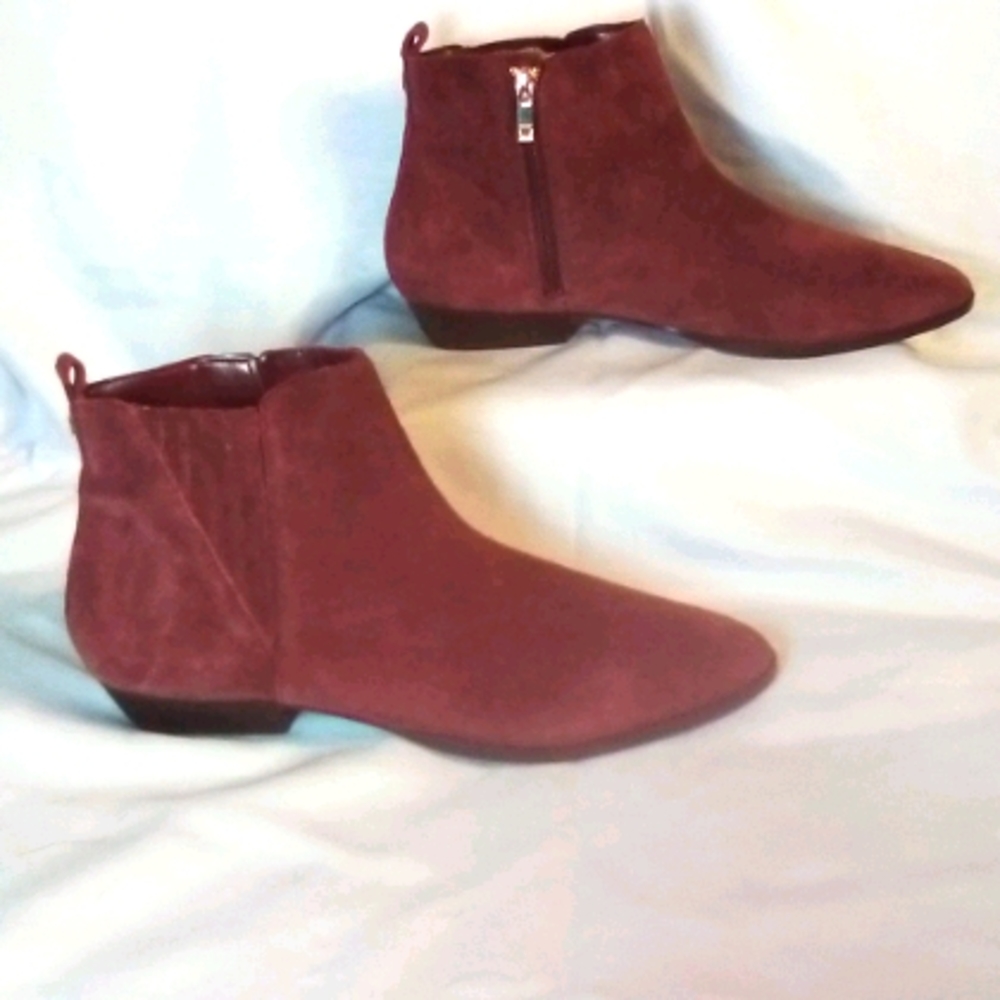 Ivanka Trump Bootie